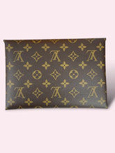 Carica l&#39;immagine nel visualizzatore di Gallery, LOUIS VUITTON POCHETTE
