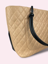 Carica l&#39;immagine nel visualizzatore di Gallery, CHANEL CAMBON SHOPPER
