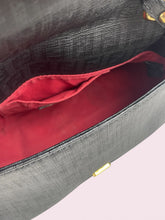 Carica l'immagine nel visualizzatore di Gallery, FENDI MAMA BAGUETTE MINI

