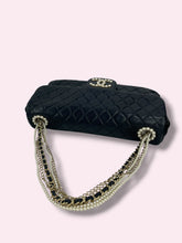 Carica l'immagine nel visualizzatore di Gallery, CHANEL FLAP BAG
