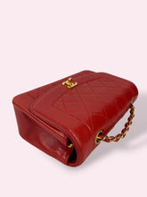 Carica l'immagine nel visualizzatore di Gallery, CHANEL DIANA VINTAGE 25
