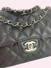 Carica l&#39;immagine nel visualizzatore di Gallery, CHANEL CLASSIC FLAP 23
