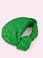 Carica l'immagine nel visualizzatore di Gallery, BOTTEGA VENETA JODIE "MINI"
