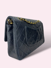 Carica l&#39;immagine nel visualizzatore di Gallery, CHANEL CLASSIC FLAP BLU NOTTE
