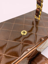Carica l'immagine nel visualizzatore di Gallery, CAHNEL VANITY CASE
