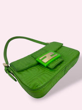 Carica l'immagine nel visualizzatore di Gallery, FENDI MINI BAGUETTE
