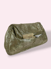 Carica l'immagine nel visualizzatore di Gallery, FENDI CLUTCH
