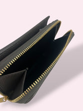 Carica l'immagine nel visualizzatore di Gallery, YSL PORTAFOGLIO
