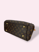 Carica l'immagine nel visualizzatore di Gallery, LOUIS VUITTON MONTAIGNE
