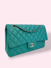 Carica l&#39;immagine nel visualizzatore di Gallery, CHANEL CLASSIC FLAP CELESTE

