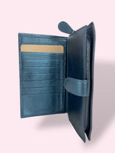 Carica l&#39;immagine nel visualizzatore di Gallery, PORTAFOGLIO BOTTEGA VENETA
