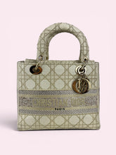 Carica l'immagine nel visualizzatore di Gallery, LADY DIOR SPECIAL EDITION

