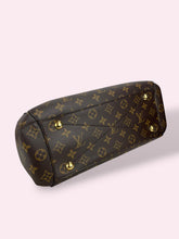 Carica l'immagine nel visualizzatore di Gallery, LOUIS VUITTON MONTAIGNE
