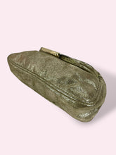 Carica l'immagine nel visualizzatore di Gallery, FENDI CLUTCH

