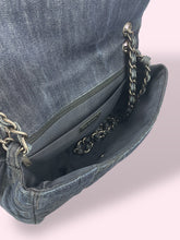 Carica l&#39;immagine nel visualizzatore di Gallery, CHANEL DENIM TIMELESS
