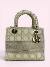 Carica l'immagine nel visualizzatore di Gallery, LADY DIOR SPECIAL EDITION
