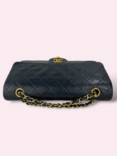 Carica l&#39;immagine nel visualizzatore di Gallery, CHANEL CLASSIC FLAP BLU NOTTE
