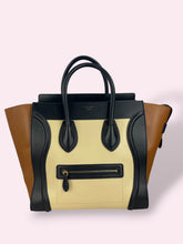 Carica l'immagine nel visualizzatore di Gallery, CELINE LUGGAGE

