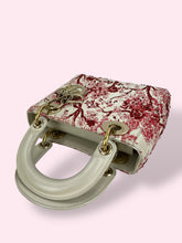 Carica l'immagine nel visualizzatore di Gallery, LADY DIOR  SMALL
