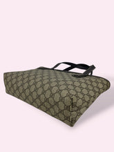 Carica l'immagine nel visualizzatore di Gallery, GUCCI SMALL SHOPPER
