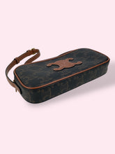 Carica l&#39;immagine nel visualizzatore di Gallery, CELINE MINI CAMERA BAG
