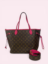 Carica l'immagine nel visualizzatore di Gallery, LV NEVERFULL MM INSIDE OUT
