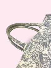Carica l&#39;immagine nel visualizzatore di Gallery, DIOR TOTE
