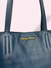 Carica l'immagine nel visualizzatore di Gallery, MIU MIU SHOPPER
