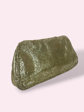 Carica l'immagine nel visualizzatore di Gallery, FENDI CLUTCH
