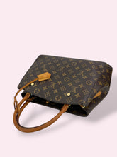 Carica l'immagine nel visualizzatore di Gallery, LOUIS VUITTON MONTAIGNE
