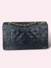 Carica l&#39;immagine nel visualizzatore di Gallery, CHANEL CLASSIC FLAP BLU NOTTE
