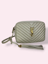 Carica l'immagine nel visualizzatore di Gallery, YSL CAMERA BAG

