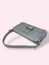 Carica l'immagine nel visualizzatore di Gallery, FENDI BAGUETTE LIMITED EDITION
