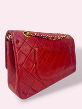 Carica l'immagine nel visualizzatore di Gallery, CHANEL CLASSIC FLAP 25 rossa
