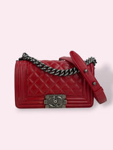 Carica l'immagine nel visualizzatore di Gallery, CHANEL BOY SMALL
