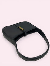 Carica l'immagine nel visualizzatore di Gallery, YSL LE 5 À 7 Nera
