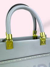 Carica l&#39;immagine nel visualizzatore di Gallery, FENDI MINI SUNSHINE
