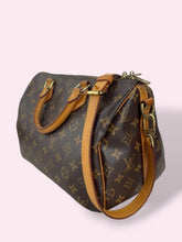 Carica l'immagine nel visualizzatore di Gallery, LOUIS VUITTON SPEEDY 30
