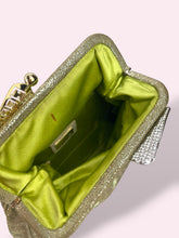 Carica l'immagine nel visualizzatore di Gallery, FENDI CLUTCH
