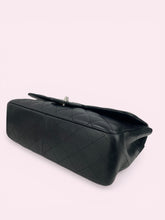 Carica l'immagine nel visualizzatore di Gallery, CHANEL JUMBO
