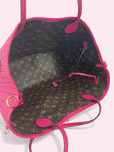 Carica l'immagine nel visualizzatore di Gallery, LV NEVERFULL MM INSIDE OUT
