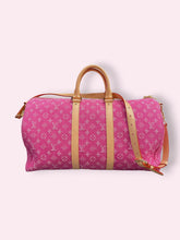 Carica l'immagine nel visualizzatore di Gallery, LOUIS VUITTON KEEPALL DENIM ROSA
