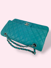 Carica l&#39;immagine nel visualizzatore di Gallery, CHANEL CLASSIC FLAP CELESTE
