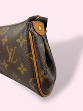 Carica l&#39;immagine nel visualizzatore di Gallery, LOUIS VUITTON EVA POCHETTE

