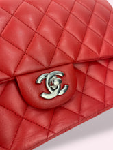 Carica l'immagine nel visualizzatore di Gallery, CHANEL CLASSIC ROSSA
