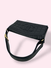 Carica l&#39;immagine nel visualizzatore di Gallery, CHANEL BAGUETTE/FLAP BAG
