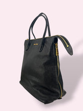 Carica l'immagine nel visualizzatore di Gallery, MIU MIU SHOPPER

