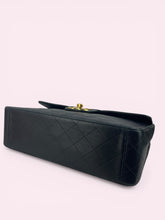 Carica l'immagine nel visualizzatore di Gallery, CHANEL MAXI LOGO
