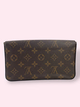 Carica l&#39;immagine nel visualizzatore di Gallery, LOUIS VUITTON POCHETTE FELICIE
