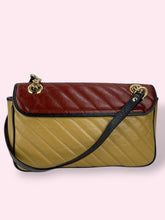 Carica l&#39;immagine nel visualizzatore di Gallery, GUCCI MARMONT LIMITED EDITION
